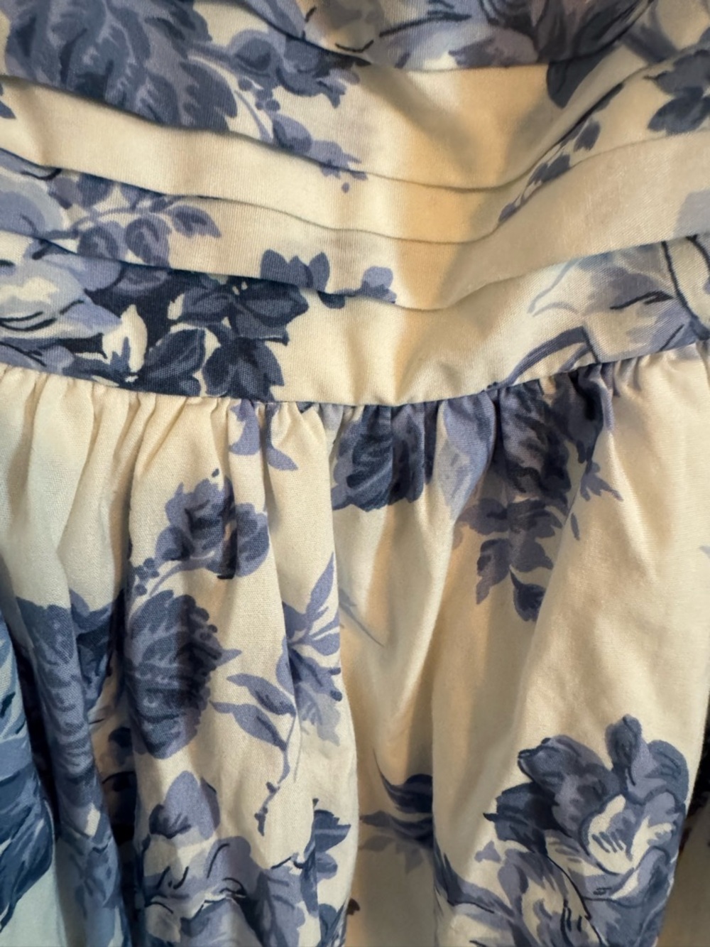 Abercrombie & Fitch White Dress with Blue Floral Print - Picture 3 of 3